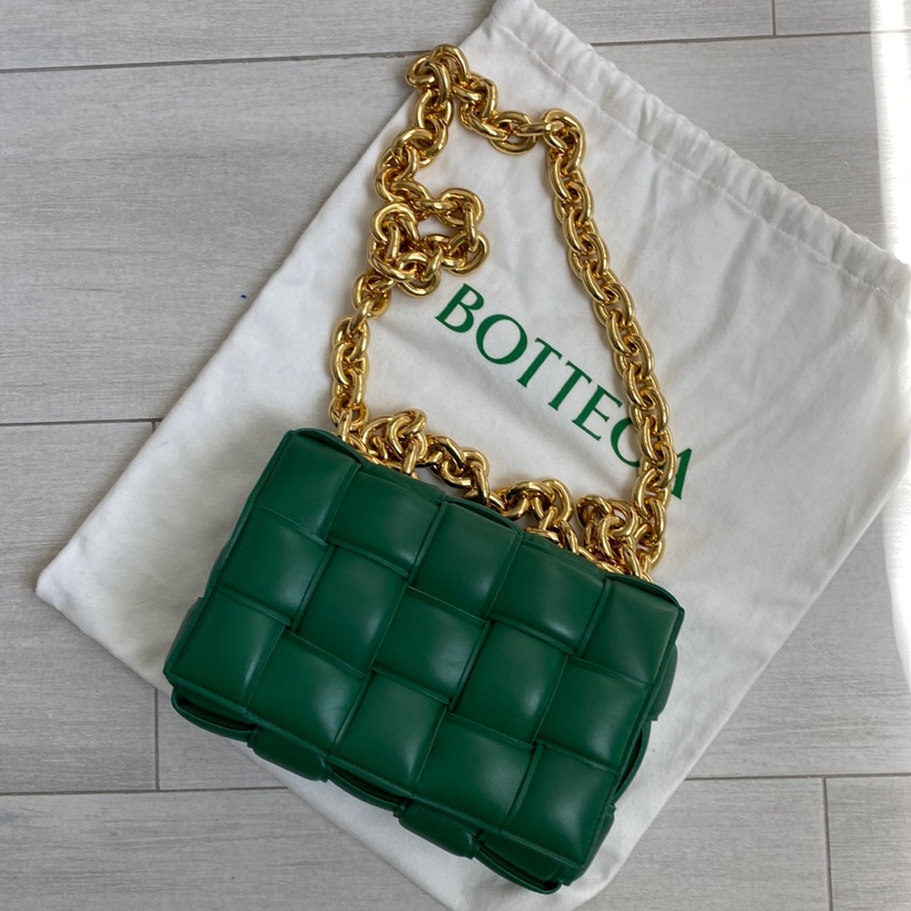 Bottega Veneta Green 
The Chain Cassette Leather Bag